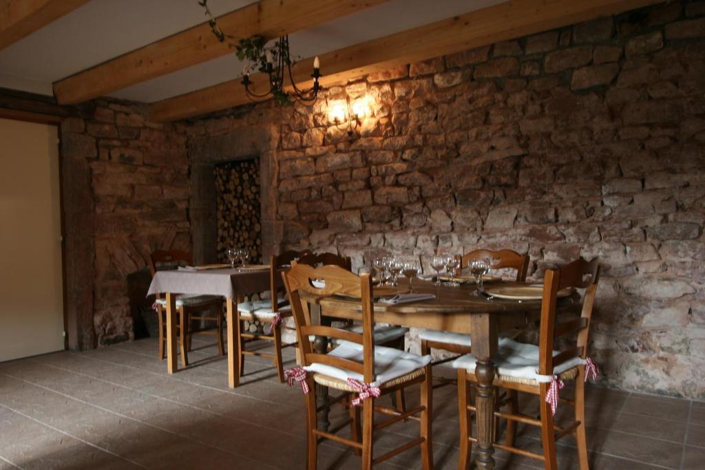 Готель Auberge Du Ruxelier Chenimenil Екстер'єр фото